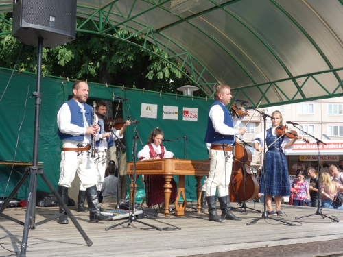 202504220833130.dom-kultury-javorina5