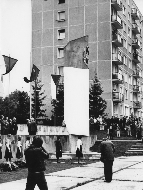 1981 odhalenie pamatnika osloboditelov Ľ. Baťka (002)