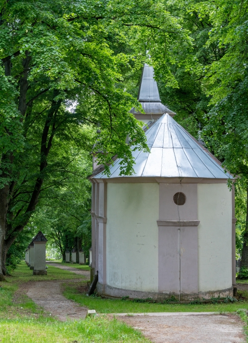 Kalvária a kaplnka sv. kríža