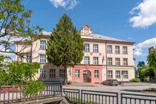 Masarykova meštianska škola