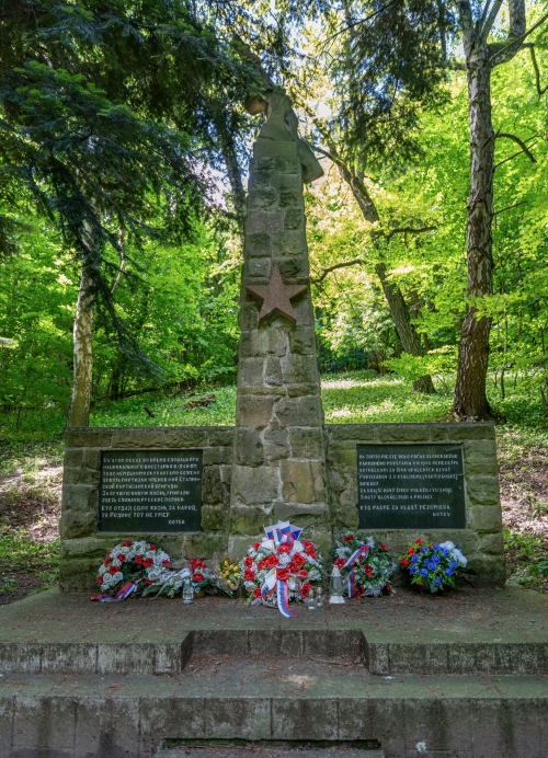 Pamätník SNP v osade Nárcie