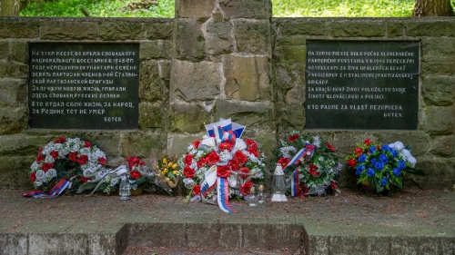 Pamätník SNP v osade Nárcie