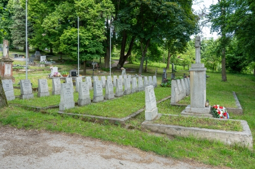 Pamätník rumunských vojakov a hroby rumunských vojakov na Mestskom cintoríne I