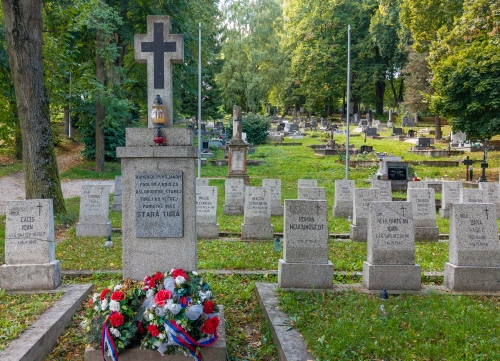 Pamätník rumunských vojakov a hroby rumunských vojakov na Mestskom cintoríne I